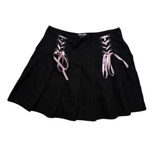 Hot Topic Black Pleated Mini Skirt with Pink Ribbon Lace Mall Goth Aesthetic M